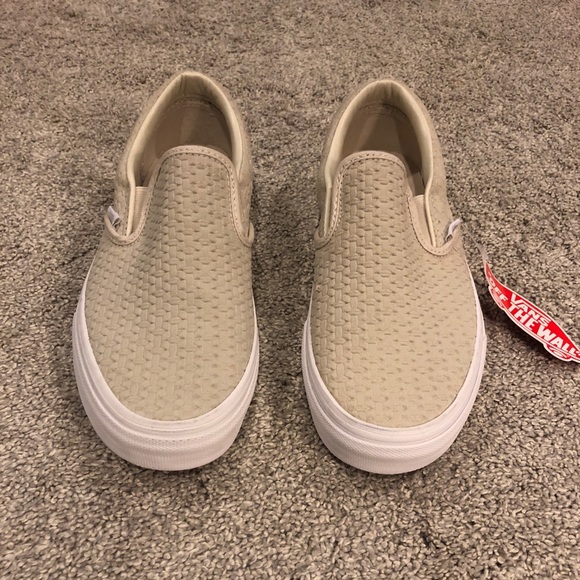 vans moonbeam slip on